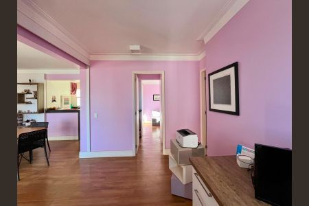 Apartamento à venda com 98m², 2 quartos e 2 vagasEscritório