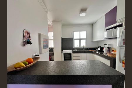 Apartamento à venda com 98m², 2 quartos e 2 vagasCozinha