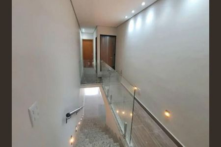 Casa à venda com 3 quartos, 170m² em Vila Carrão, São Paulo