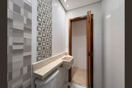 Casa à venda com 110m², 2 quartos e 2 vagas Casa à venda com 110m², 2 quartos e 2 vagasBanheiro da Suíte 1