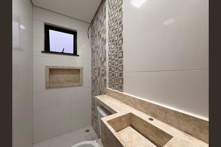 Casa à venda com 110m², 2 quartos e 2 vagas Casa à venda com 110m², 2 quartos e 2 vagasBanheiro da Suíte 1