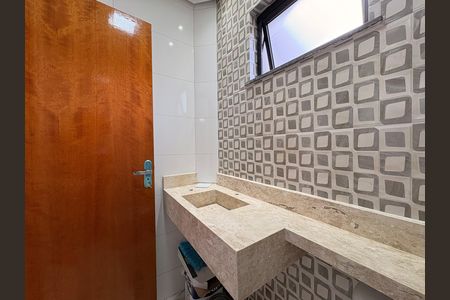 Casa à venda com 110m², 2 quartos e 2 vagas Casa à venda com 110m², 2 quartos e 2 vagasLavabo