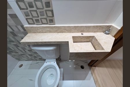 Casa à venda com 110m², 2 quartos e 2 vagas Casa à venda com 110m², 2 quartos e 2 vagasBanheiro da Suíte 1