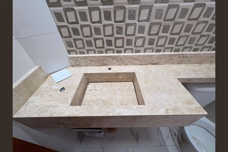Casa à venda com 110m², 2 quartos e 2 vagas Casa à venda com 110m², 2 quartos e 2 vagasLavabo