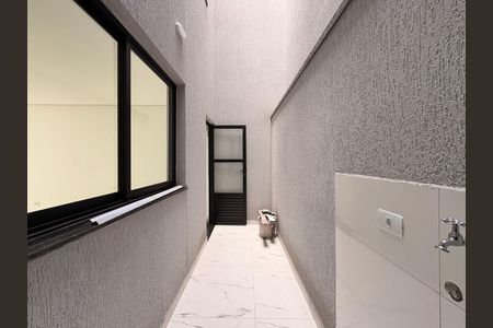 Casa à venda com 110m², 2 quartos e 2 vagas Casa à venda com 110m², 2 quartos e 2 vagasLavanderia