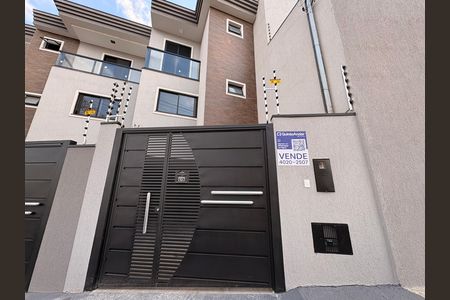 Casa à venda com 110m², 2 quartos e 2 vagas Casa à venda com 110m², 2 quartos e 2 vagasFachada + placa HBJM-838