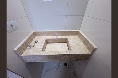 Casa à venda com 110m², 2 quartos e 2 vagas Casa à venda com 110m², 2 quartos e 2 vagasBanheiro da Suíte 2