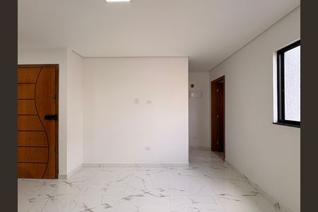 Casa à venda com 110m², 2 quartos e 2 vagas Casa à venda com 110m², 2 quartos e 2 vagasSala