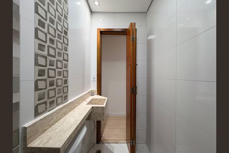 Casa à venda com 110m², 2 quartos e 2 vagas Casa à venda com 110m², 2 quartos e 2 vagasBanheiro da Suíte 1