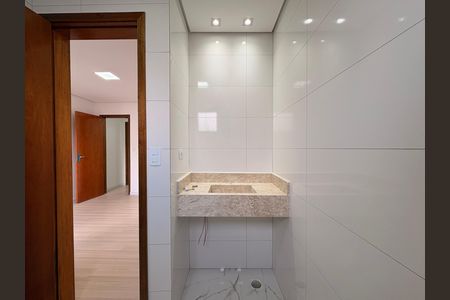Casa à venda com 110m², 2 quartos e 2 vagas Casa à venda com 110m², 2 quartos e 2 vagasBanheiro da Suíte 2