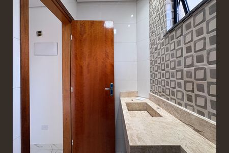 Casa à venda com 110m², 2 quartos e 2 vagas Casa à venda com 110m², 2 quartos e 2 vagasLavabo