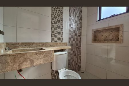 Casa à venda com 115m², 2 quartos e 4 vagas Casa à venda com 115m², 2 quartos e 4 vagasBanheiro da suíte 2