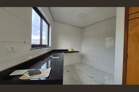 Casa à venda com 115m², 2 quartos e 4 vagas Casa à venda com 115m², 2 quartos e 4 vagasCozinha