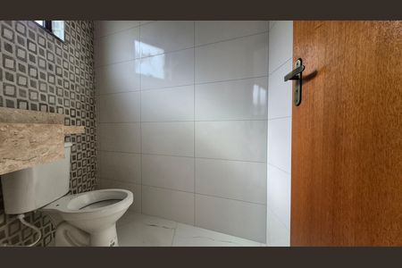 Casa à venda com 115m², 2 quartos e 4 vagas Casa à venda com 115m², 2 quartos e 4 vagasBanheiro