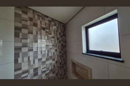 Casa à venda com 115m², 2 quartos e 4 vagas Casa à venda com 115m², 2 quartos e 4 vagasBanheiro da suíte