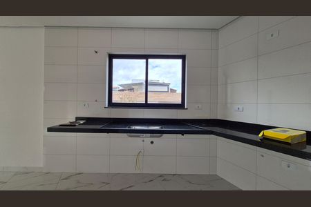 Casa à venda com 115m², 2 quartos e 4 vagas Casa à venda com 115m², 2 quartos e 4 vagasCozinha