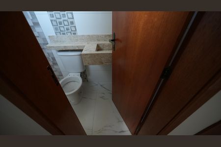 Casa à venda com 2 quartos, 110m² em Parque das Nações, Santo André