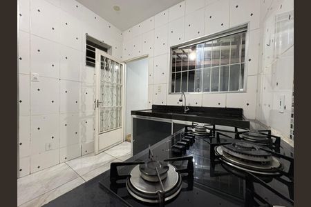 Studio para alugar com 30m², 1 quarto e sem vaga Studio para alugar com 30m², 1 quarto e sem vagaCozinha