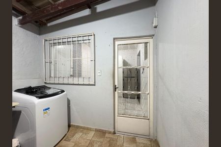 Lavanderia de kitnet/studio para alugar com 1 quarto, 30m² em Vale Do Jatoba (Barreiro, Contagem