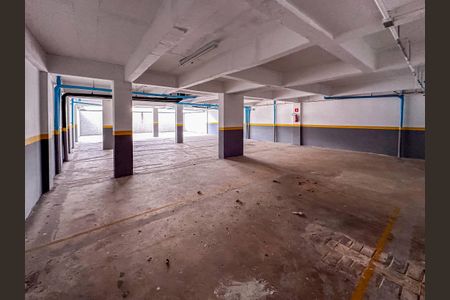 Garagem de apartamento à venda com 2 quartos, 42m² em Vila Progresso, Santo André