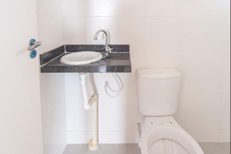 Apartamento à venda com 42m², 2 quartos e 1 vaga Apartamento à venda com 42m², 2 quartos e 1 vagaBanheiro
