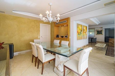 Apartamento à venda com 349m², 4 quartos e 4 vagas
