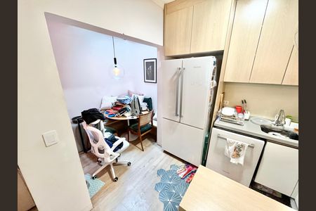 Casa de condomínio à venda com 100m², 2 quartos e 1 vaga Casa de condomínio à venda com 100m², 2 quartos e 1 vagaCozinha