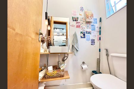 Casa de condomínio à venda com 100m², 2 quartos e 1 vaga Casa de condomínio à venda com 100m², 2 quartos e 1 vagaLavabo