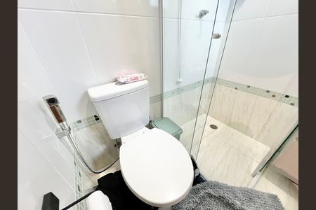 Casa de condomínio à venda com 100m², 2 quartos e 1 vaga Casa de condomínio à venda com 100m², 2 quartos e 1 vagaBanheiro da Suíte 1