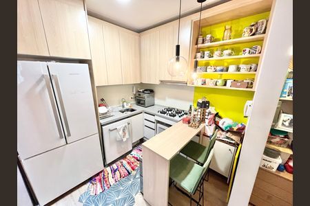 Cozinha de casa de condomínio à venda com 2 quartos, 100m² em Parada Inglesa, São Paulo