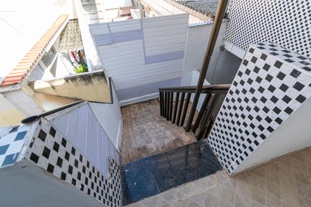 Apartamento para alugar com 75m², 3 quartos e sem vaga Apartamento para alugar com 75m², 3 quartos e sem vagaÁrea comum - Escadas