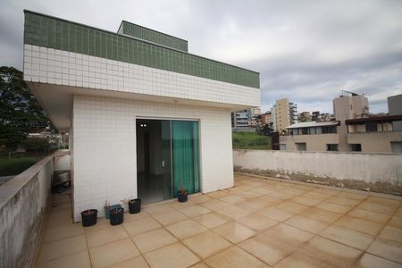 Apartamento à venda com 200m², 3 quartos e 1 vagaCobertura