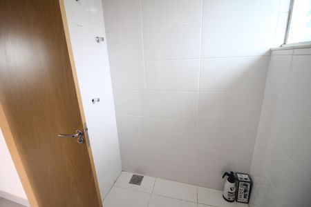 Apartamento à venda com 200m², 3 quartos e 1 vagaBanheiro 2