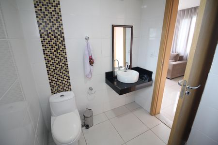 Apartamento à venda com 200m², 3 quartos e 1 vagaBanheiro 2