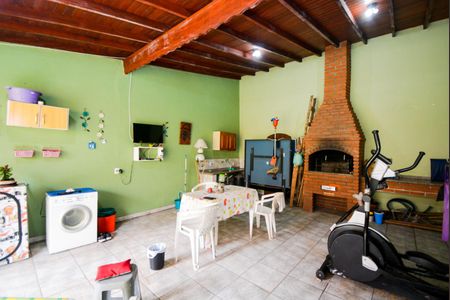 Casa à venda com 162m², 3 quartos e 1 vagaÁrea gourmet