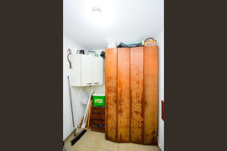 Casa à venda com 162m², 3 quartos e 1 vagaÁrea de Serviço - Quarto de serviço 