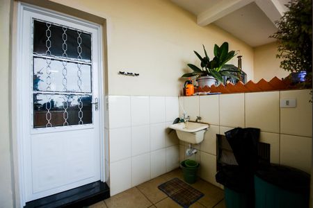 Casa à venda com 162m², 3 quartos e 1 vagaÁrea de Serviço