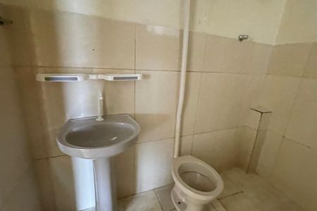Casa para alugar com 20m², 1 quarto e sem vaga Casa para alugar com 20m², 1 quarto e sem vagaBanheiro