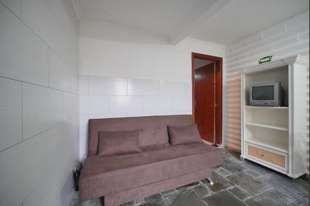 Sala de casa para alugar com 1 quarto, 45m² em Cachoeira do Bom Jesus, Florianópolis