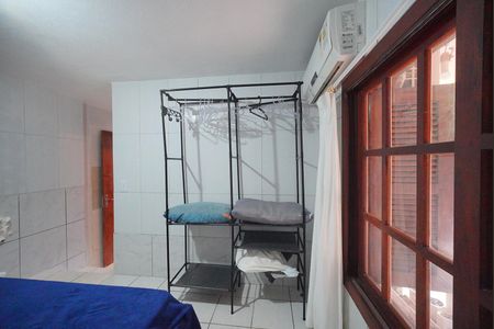 Quarto de casa para alugar com 1 quarto, 45m² em Cachoeira do Bom Jesus, Florianópolis
