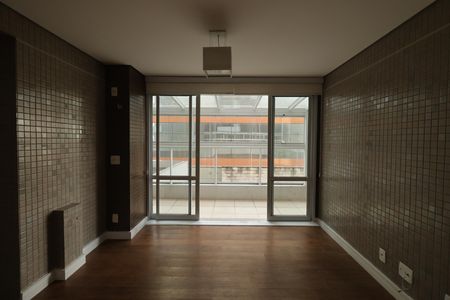 Apartamento para alugar com 70m², 2 quartos e 1 vagaSala