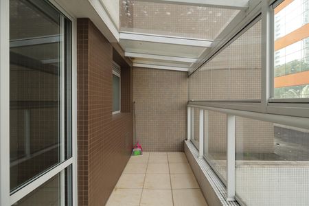 Apartamento para alugar com 70m², 2 quartos e 1 vagaVaranda