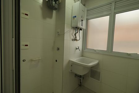 Apartamento para alugar com 70m², 2 quartos e 1 vagaÁrea de Serviço