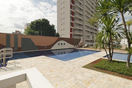 Apartamento para alugar com 70m², 2 quartos e 1 vagaÁrea comum - Piscina