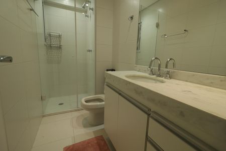 Apartamento para alugar com 70m², 2 quartos e 1 vagaBanheiro da Suíte