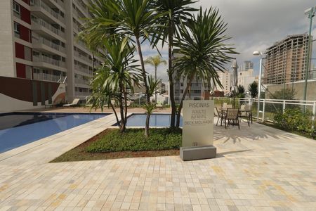 Apartamento para alugar com 70m², 2 quartos e 1 vagaÁrea comum - Piscina