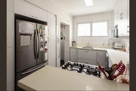 Cozinha de apartamento à venda com 3 quartos, 126m² em Itaim Bibi, São Paulo