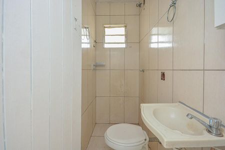 Casa para alugar com 60m², 2 quartos e sem vaga Casa para alugar com 60m², 2 quartos e sem vagaBanheiro