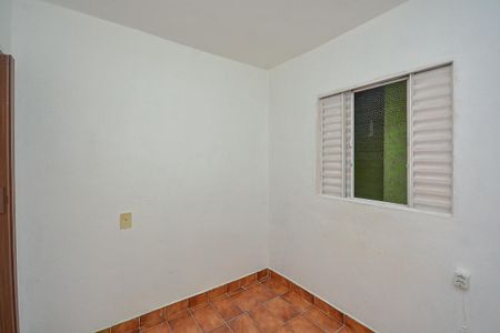 Quarto 2 de casa para alugar com 2 quartos, 60m² em Jardim Tanay, São Paulo