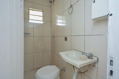 Casa para alugar com 60m², 2 quartos e sem vaga Casa para alugar com 60m², 2 quartos e sem vagaBanheiro